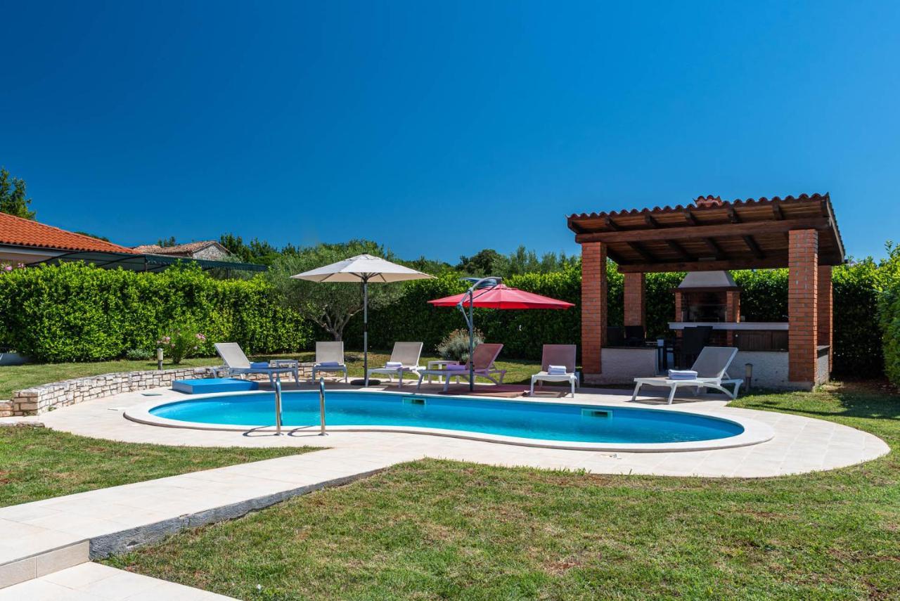 Villas Kolumbera With Private Pools ภายนอก รูปภาพ